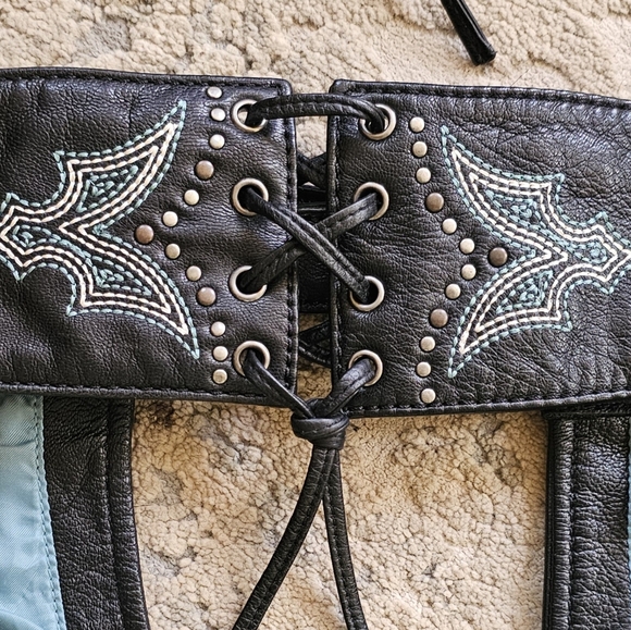 Harley Davidson Leather Chaps (sm) and matching halter top (med) - Picture 5 of 13